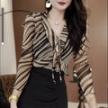 Womens French-print Shirt With V-neck And Long Sleeves