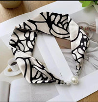 Women's Day Magnetic Suction Convenient Small Silk Scarf Popular