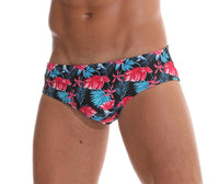 Men's Swimming Briefs With Printed Stitching To Prevent Embarrassment