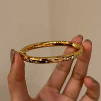 Best-selling Vintage High-end Glossy Inlaid Diamond Plain Circle Bracelet