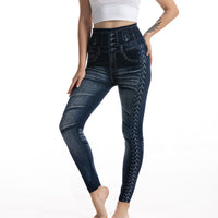 Black Breathable Slim Fit Capri Pants