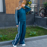 Womens Striped Loose-Fit Long-Sleeve Half-Zip Hoodie With Drawstring And Matching Sweatpants Set