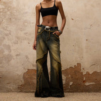 Fluid-structured Spliced Raw-edge Jeans