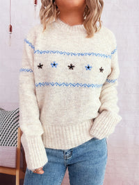 Cute Flowers Embroidery Contrast Color Knitted Pullover For Women