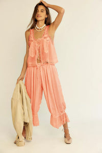 Womens Cropped Pants With Patchwork Lace Vest Set