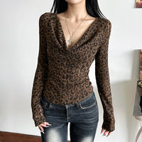 Womens Retro Boat-Neck Cropped Top With Ripped Details And Print