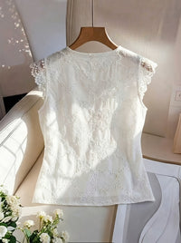 A New Summer Fashion And Simple Solid-color Hollowed-out Embroidered Lace Patchwork Shirt For Women