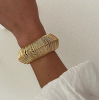 Bold Exaggerated C-shaped Alloy Bracelet With A Brushed Finish