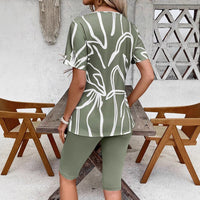 Womens Casual Sporty Two-piece Set Featuring A Crew-neck Top And Shorts