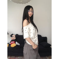 Retro Wing Embroidery Full-Print Star Loose Top For Women