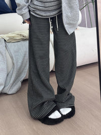 Comfortable Fleece-Lined Striped Jogger Pants