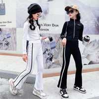 Long Sleeved Autumn Pull Strip Sweater Suit
