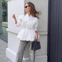 Cinched Slimming Shirt With A Turn-down Collar