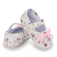 Baby Girl Shoes Soft-Soled Princess Shoes Flower Design First Walkers