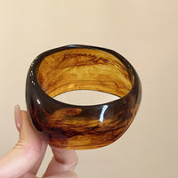 Irregular Wide-brimmed Tan Resin Bracelet