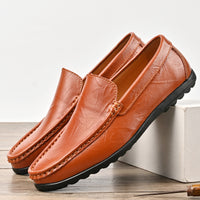 Men's Shoes Plus Size Cowhide Slip-on Driving Shoes Lightweight Retro Easy Matching Gommino Breathable