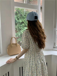 New Summer Floral Dress For A Chic Beach Vacation Look