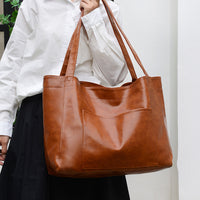 Soft Leather Retro Oil Waxed Leather Large Capacity Shoulder Bag
