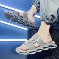 Casual sandals and slippers