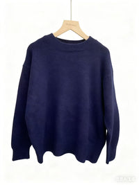 Loose And Versatile Knitted Pullover Sweater As A Base Layer