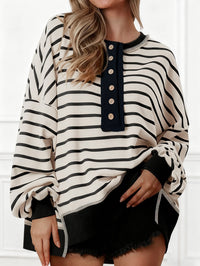 Women's V-neck Contrast-color Striped Loose-fit Long-sleeve