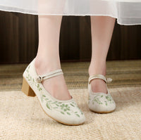 Short Heel Embroidery Frog Button 5CM Round Toe High Heels