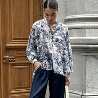 Stylish Slim-fit Long-sleeve Shirt With A Chic Print Perfect For The Office
