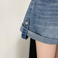 Wear Hot Pants With A High Waist To Make It Look Thin