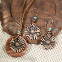 Retro Floral Earrings And Necklace Set With A Distinctive European And American Style
