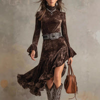 Elegant Long Dress For Women With A Fitted Waist And French Lace Details