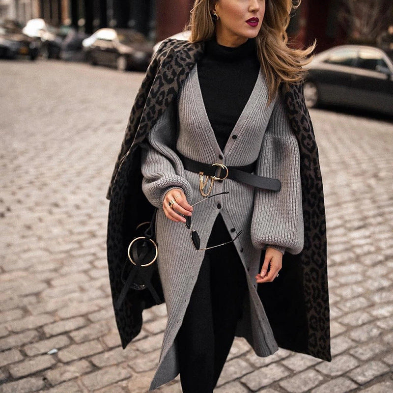 Coat Mid-length Black With A Turn-down Collar Leopard Print Top