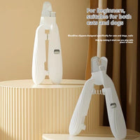 Pet-specific Nail Clippers With Built-in Lighting For Better Visibility