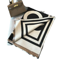 It Looks Good When You Hang It Casually, High-end Feeling, Full Of Black Shawl For Women