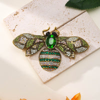 Antique Style Fully-jeweled Crystal Bee Brooch Men And Women Dopamine Retro