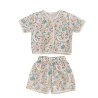 Girls Western Style Retro Hollow Flower Short-sleeved Top And Shorts Two-piece Suit