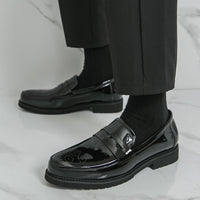 Autumn Men's Glossy Carved Leather Shoes