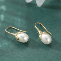 High-end Australian White Shell Pearl Earrings