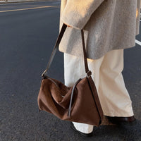 Womens Casual Retro Versatile Crossbody Bag