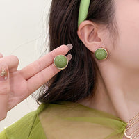 Retro Avocado-green Stud Earrings That Look Elegant And Brighten The Complexion