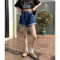 Women's Retro Loose And Thin Curly Denim Shorts