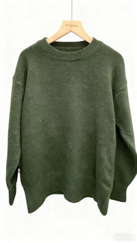 Loose And Versatile Knitted Pullover Sweater As A Base Layer